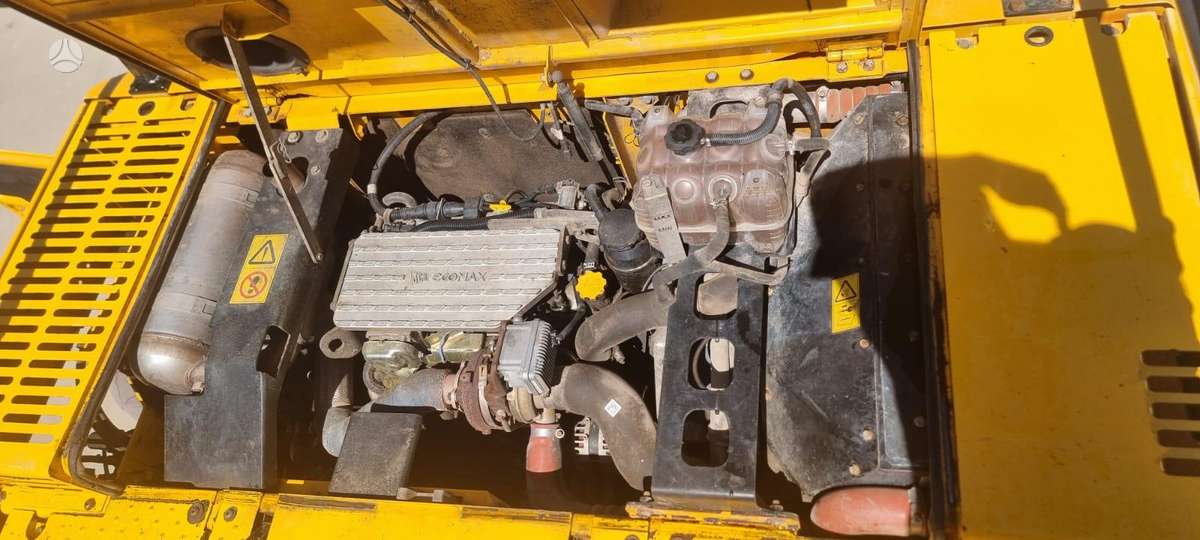 JCB 220 XL, экскаваторы