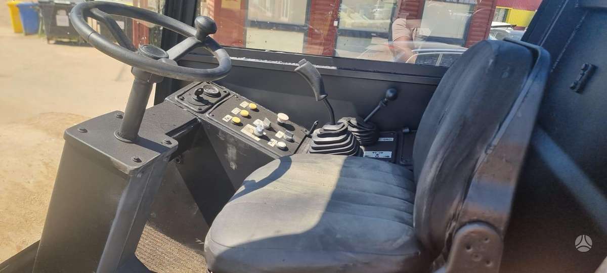 Bomag BW211D-3, vibro technika