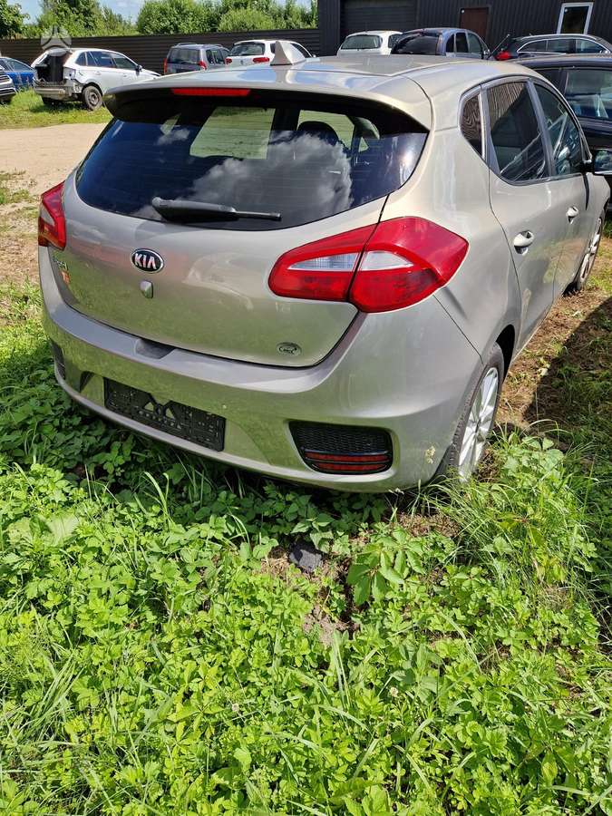 Kia Ceed по частям