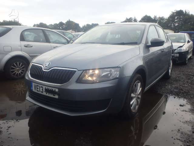 Skoda Octavia dalimis