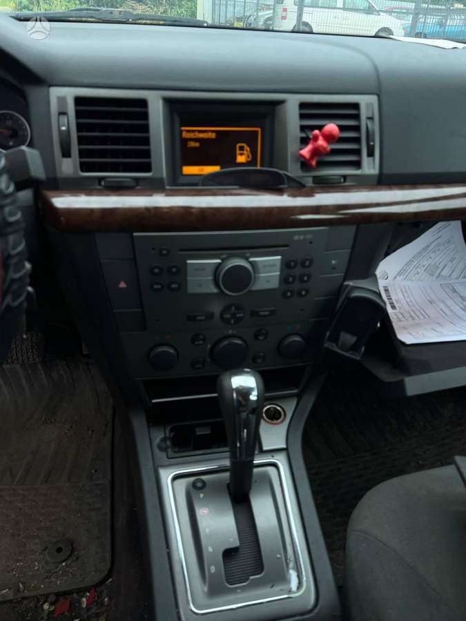 Opel Vectra dalimis