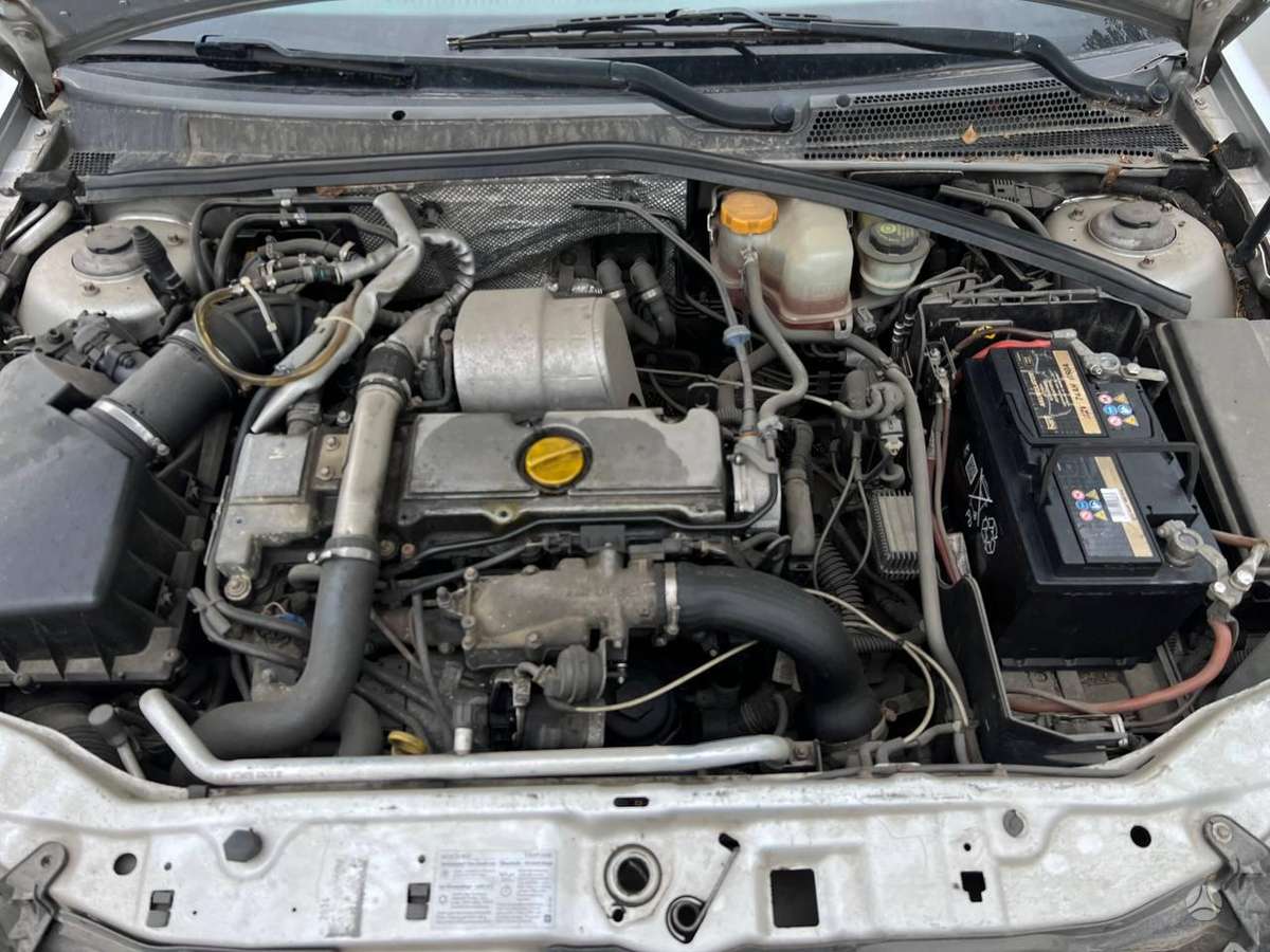 Opel Vectra по частям