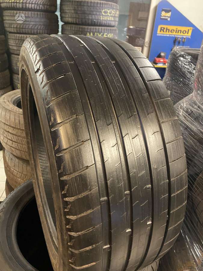 Bridgestone Potenza, летние 255/45 R18