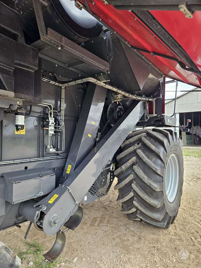 Laverda M300MCS, combine harvesters