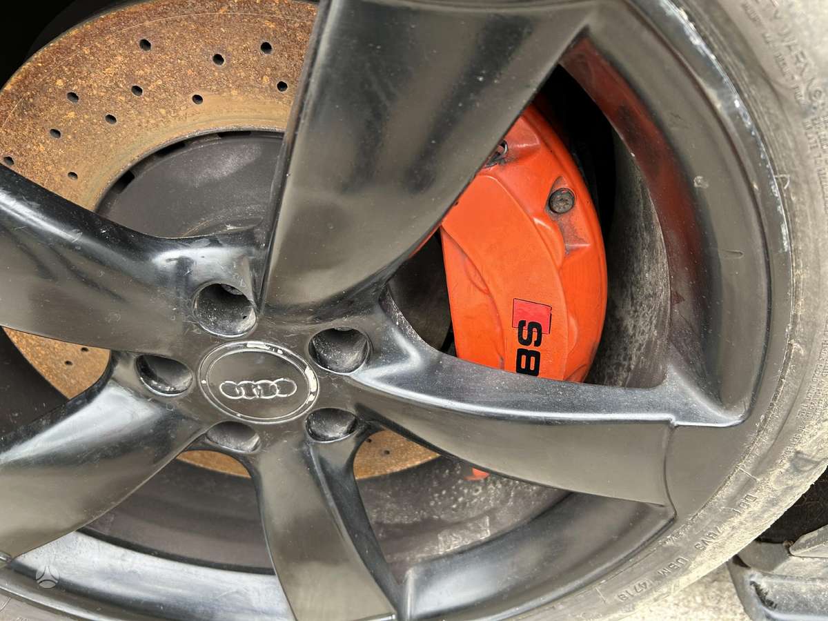 Audi S8