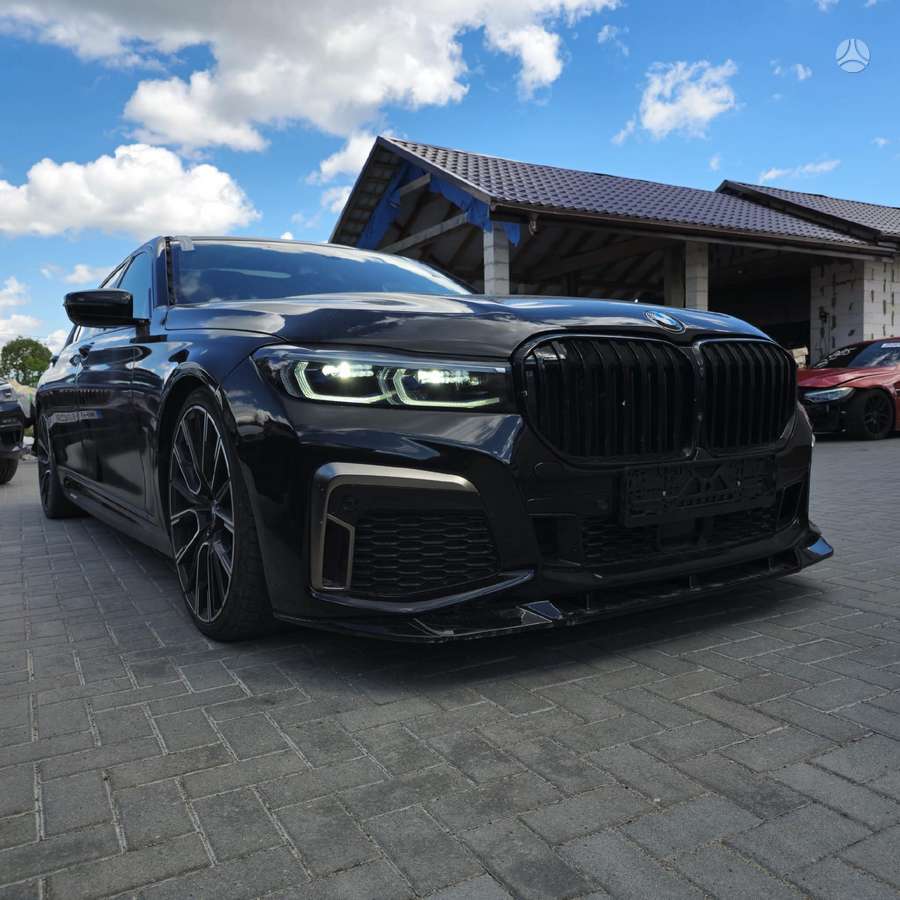 BMW 7 serija apdailos detalės