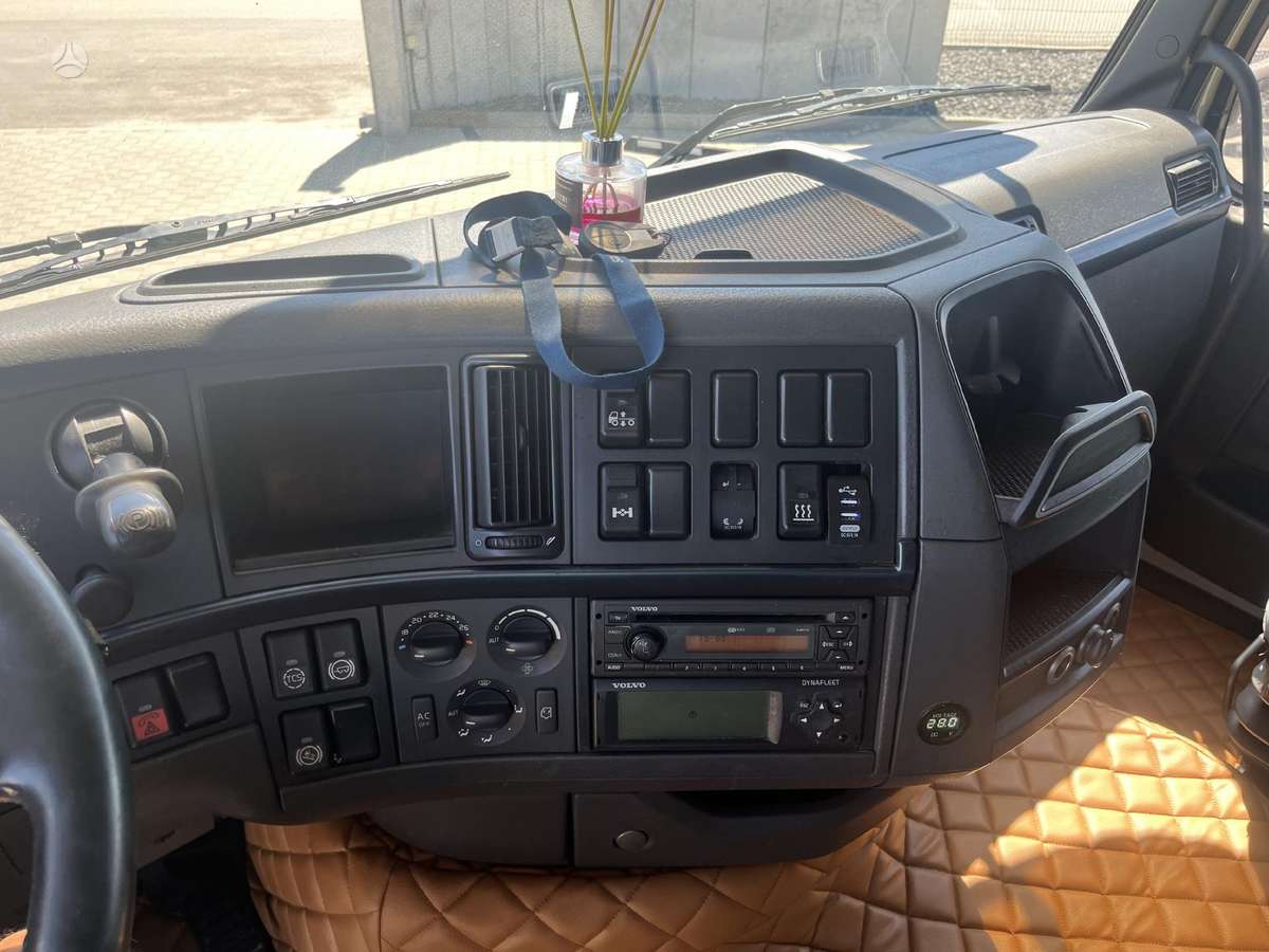 Volvo FH13.420 LOWDECK, double sleeper