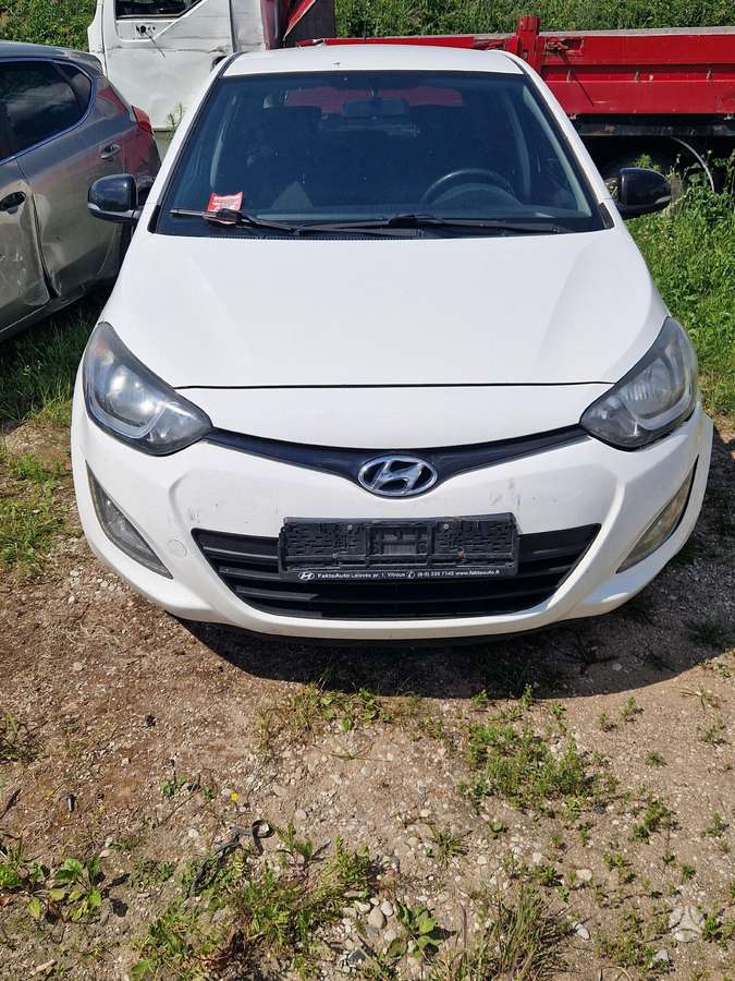 Hyundai i20 for parts
