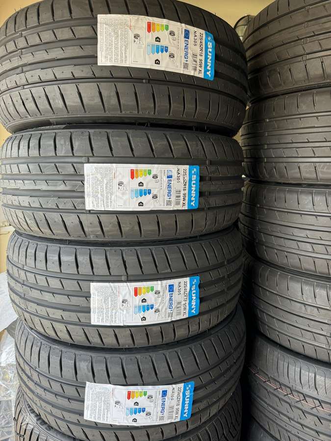 Sunny NA305, summer 225/45 R18