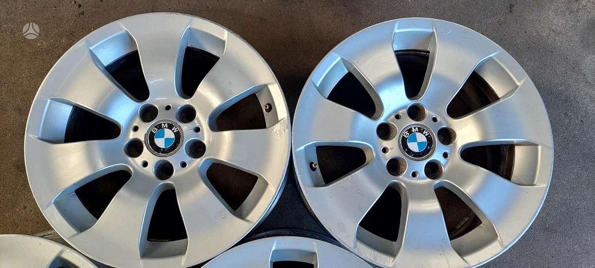 BMW, lengvojo lydinio, R17