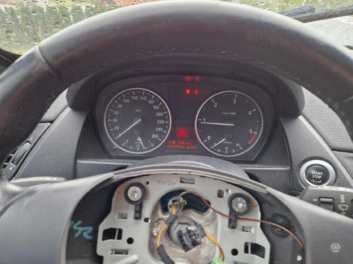 BMW X1 Dalimis