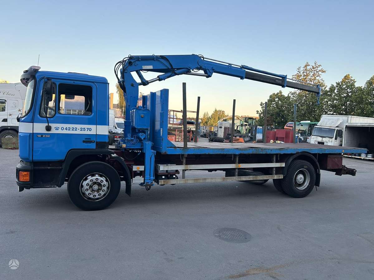 MAN 18.232, flatbeds
