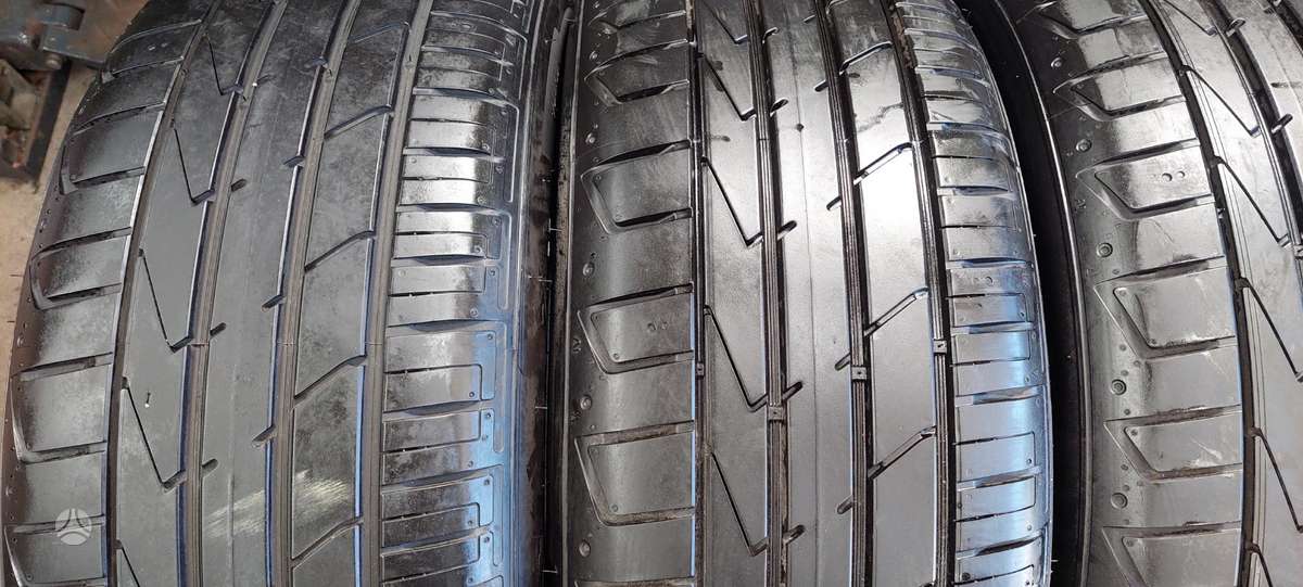 Hankook, летние 225/55 R17