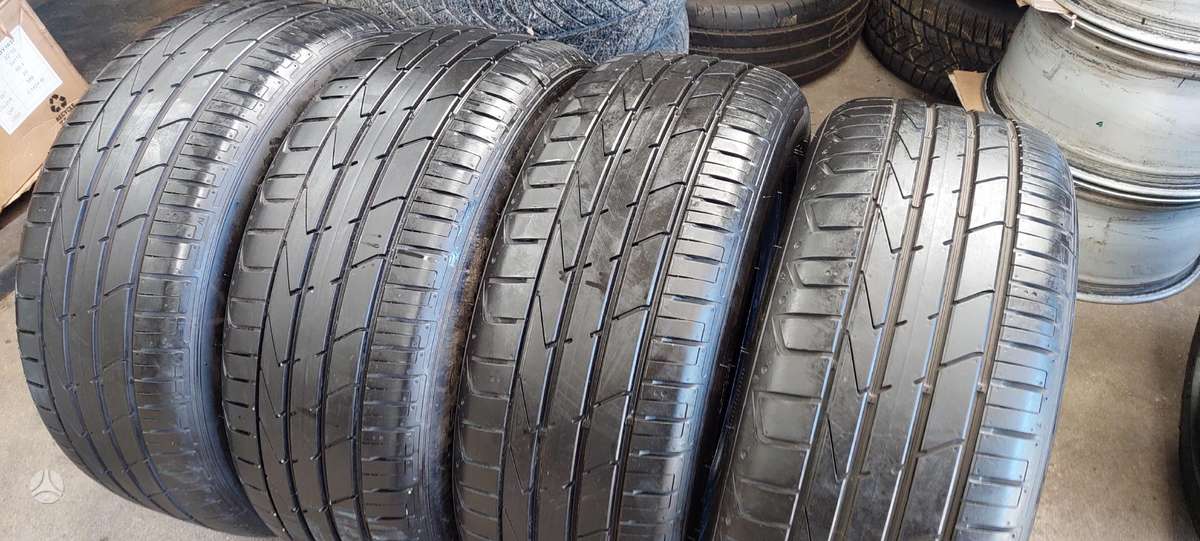 Hankook, летние 225/55 R17