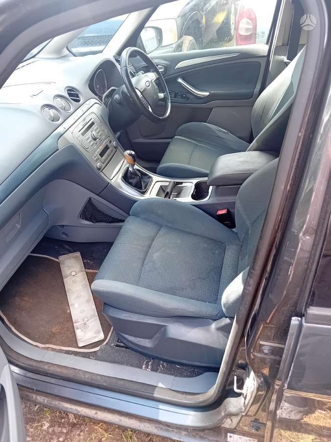 Ford S-MAX по частям