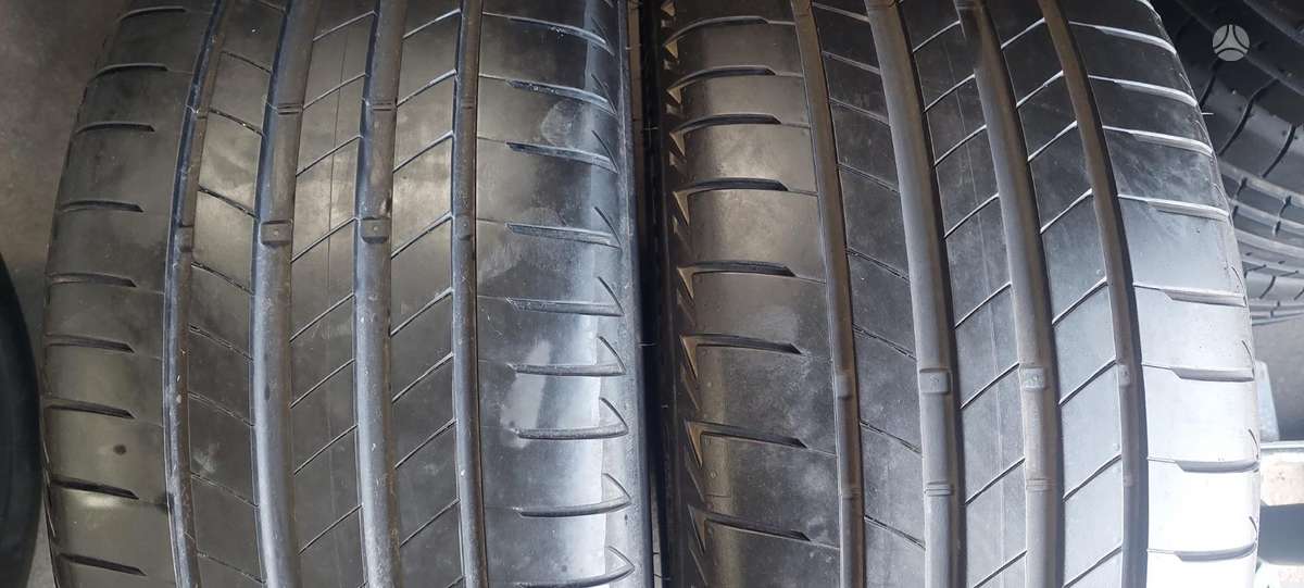 Bridgestone, vasaras 255/40 R18