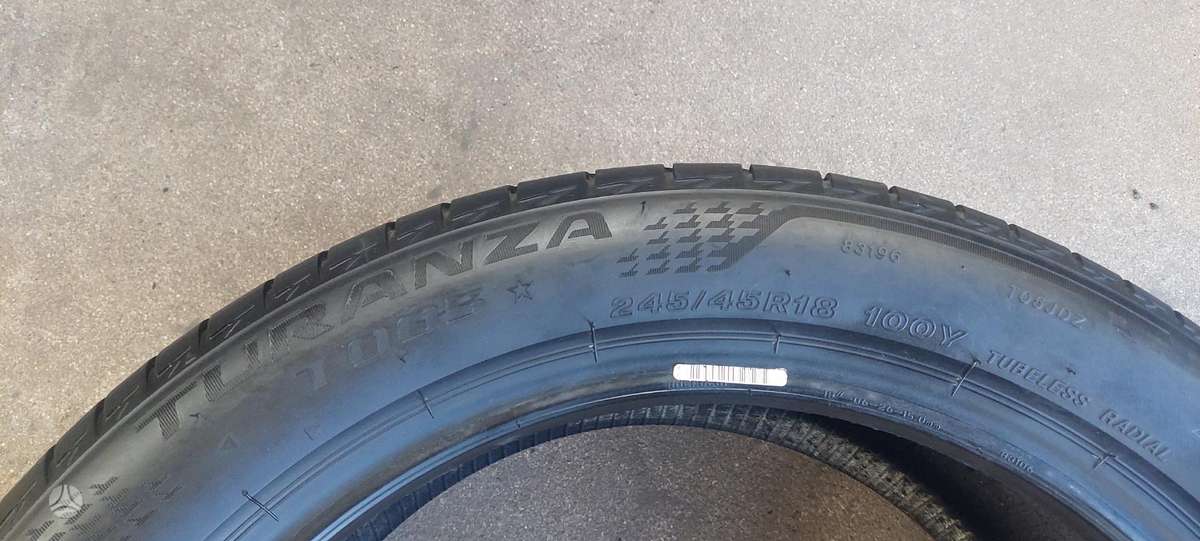 Bridgestone, vasaras 245/45 R18