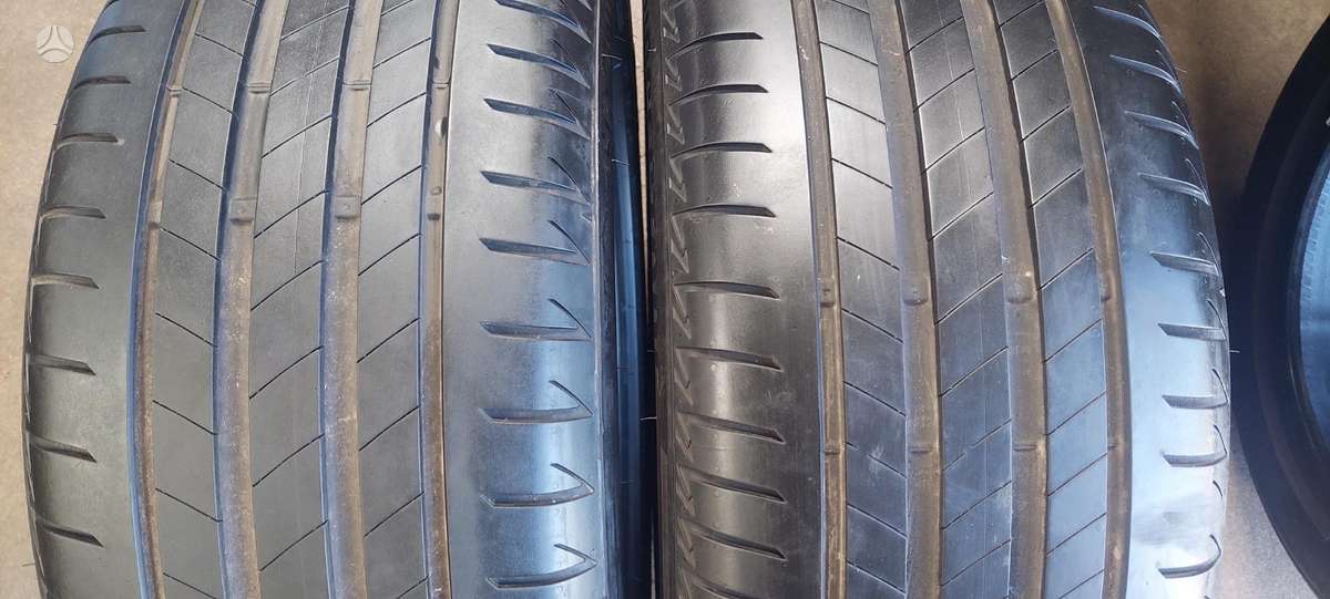 Bridgestone, vasaras 245/45 R18