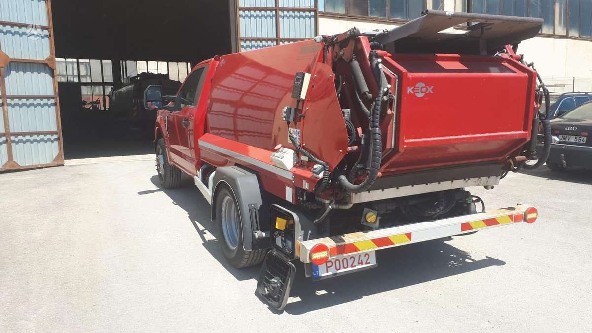 Ford F350 XL, garbage trucks