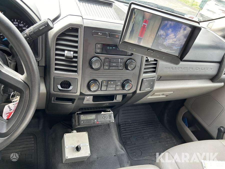 Ford F350 XL, garbage trucks