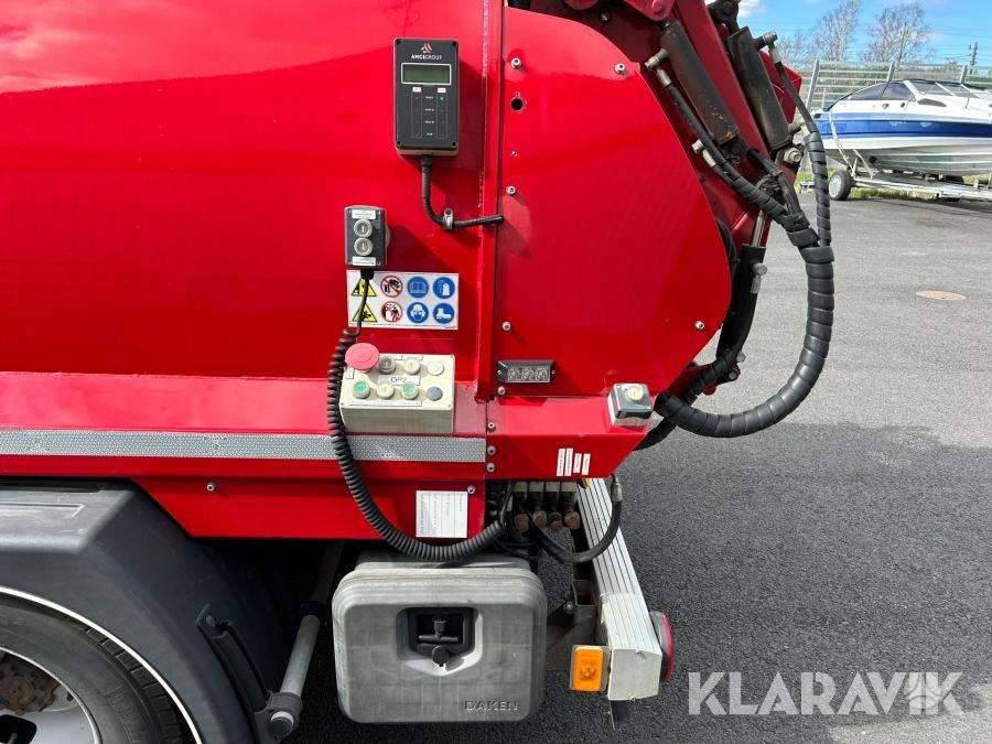 Ford F350 XL, garbage trucks