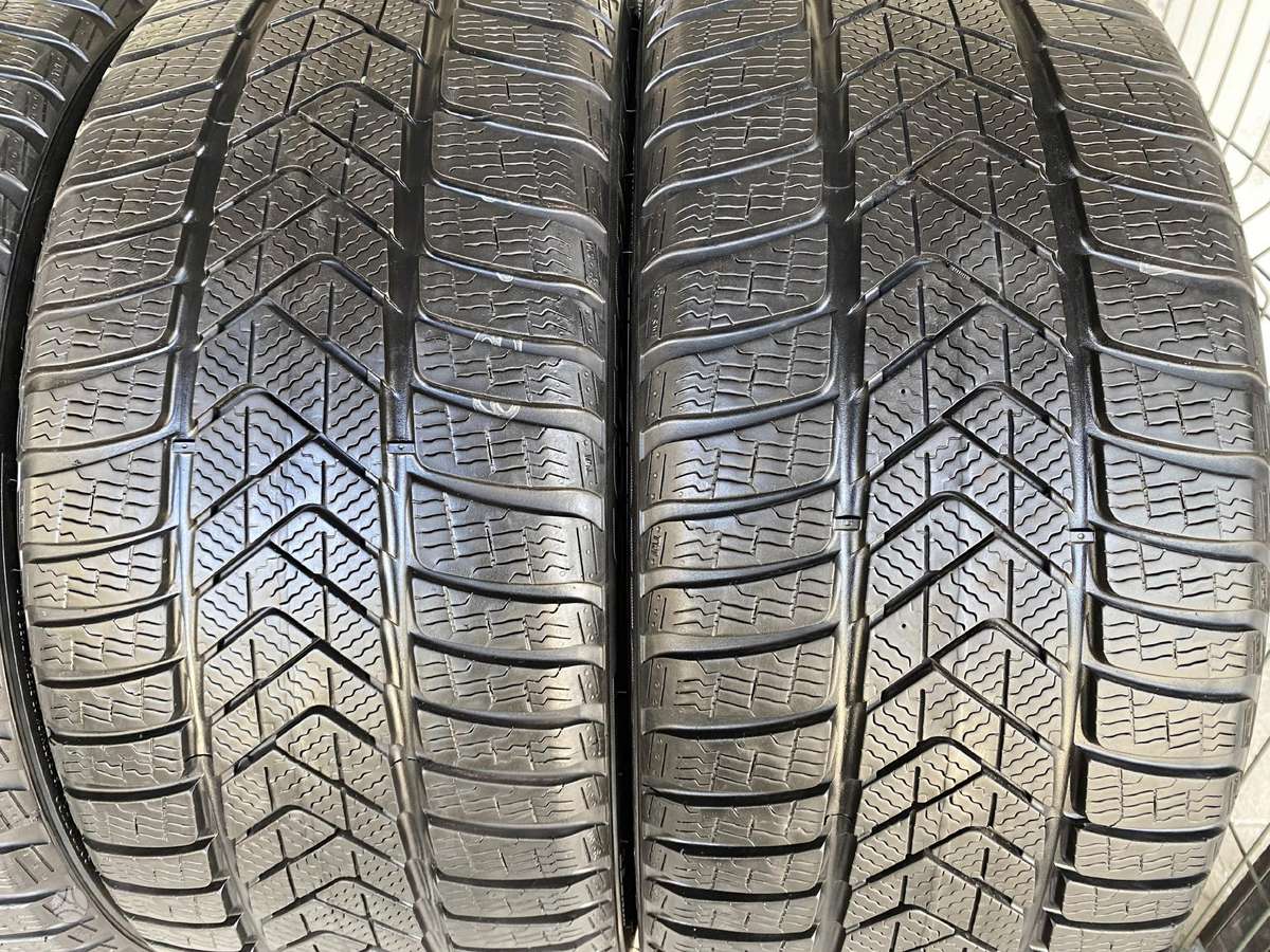 Pirelli Sottozero3, winter 235/35 R20