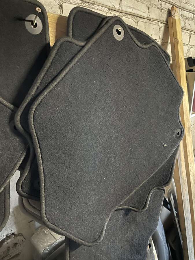 Chrysler Pacifica apdailos detalės