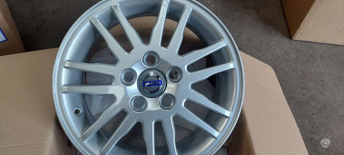 Volvo, lengvojo lydinio, R15