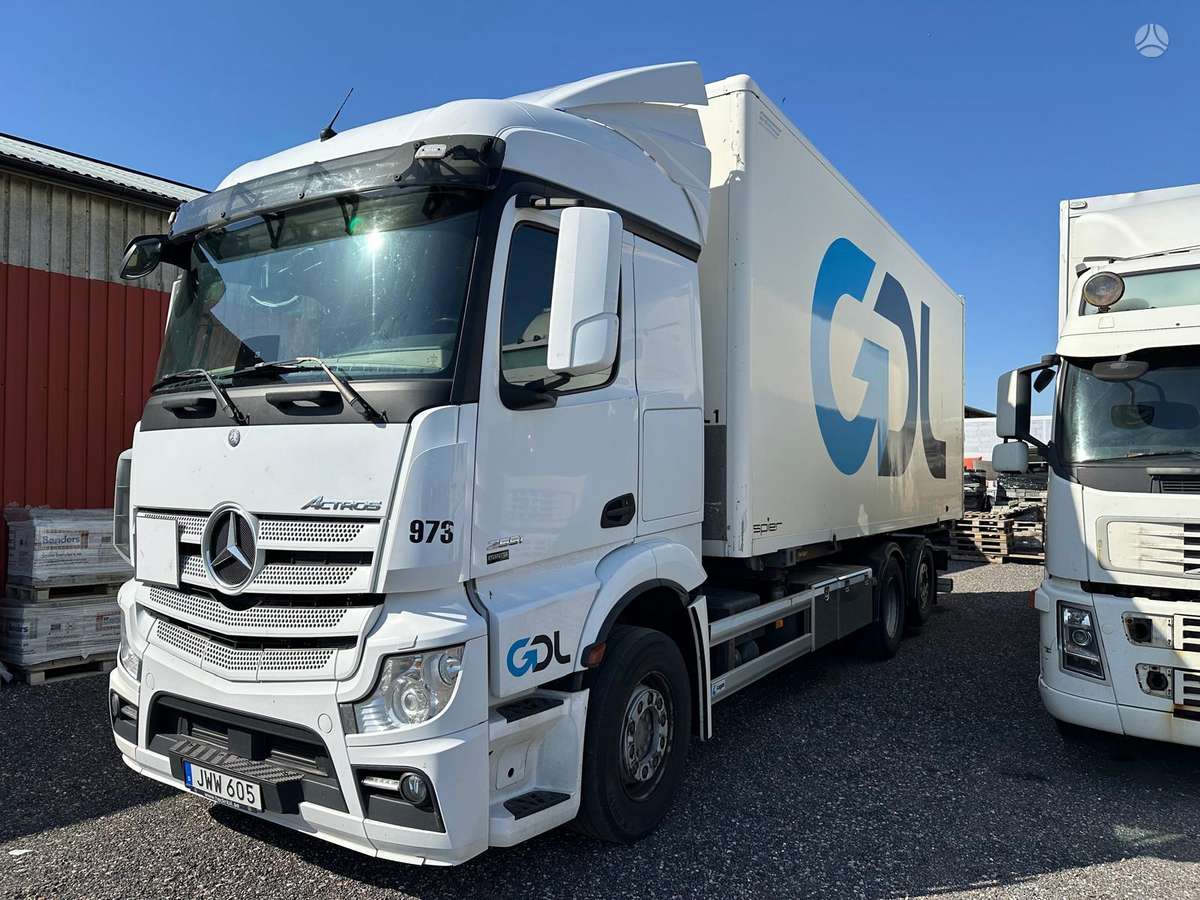 MERCEDES BENZ/DAF/VOLVO