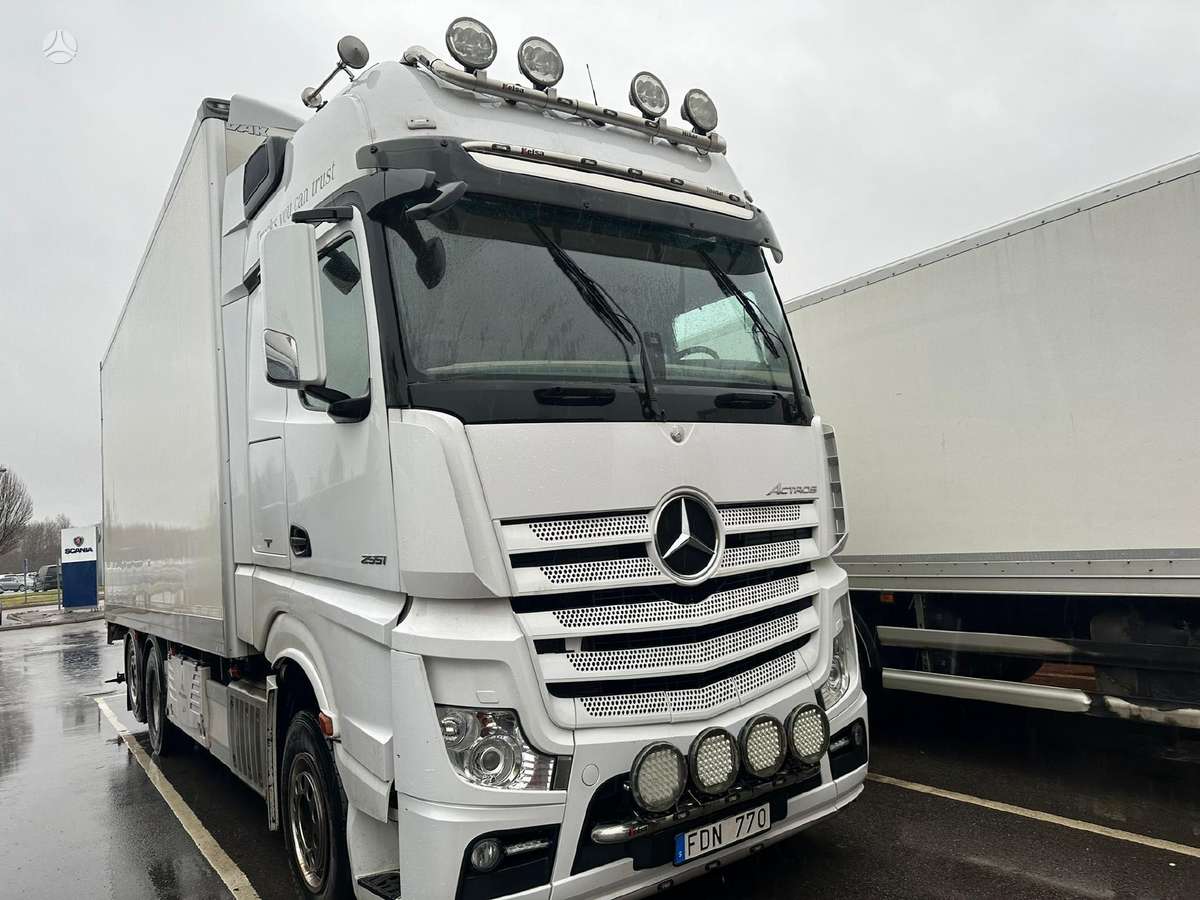 MERCEDES BENZ/DAF/VOLVO