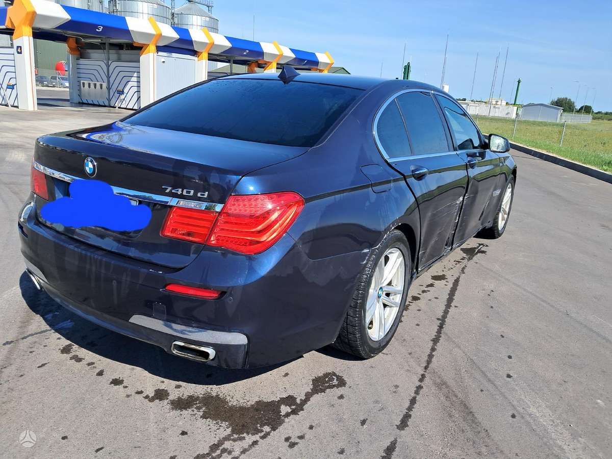 BMW 740, 3.0 l., Седан