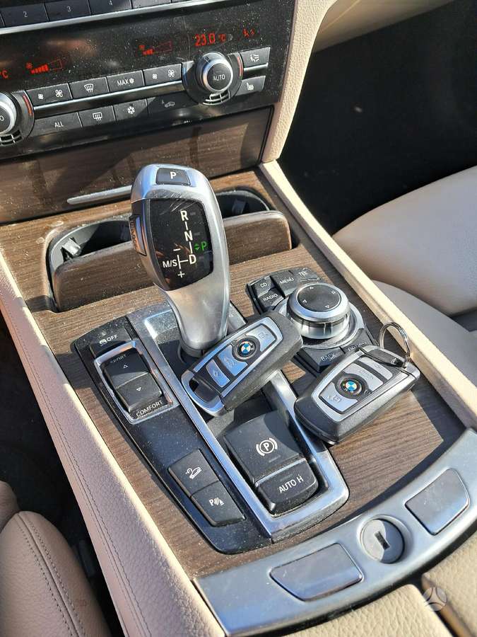 BMW 740, 3.0 l., Седан