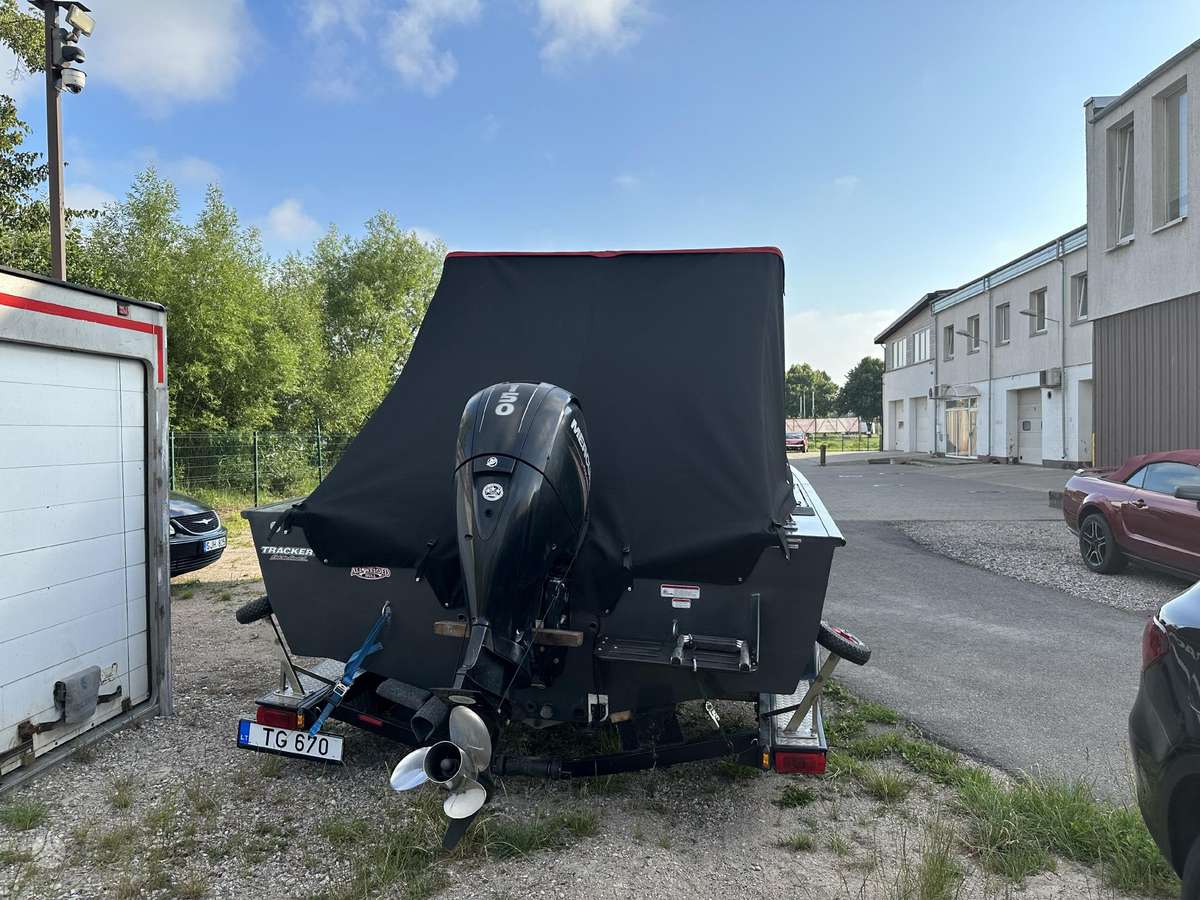TRACKER TARGA V18 WT, jachtos / kateriai