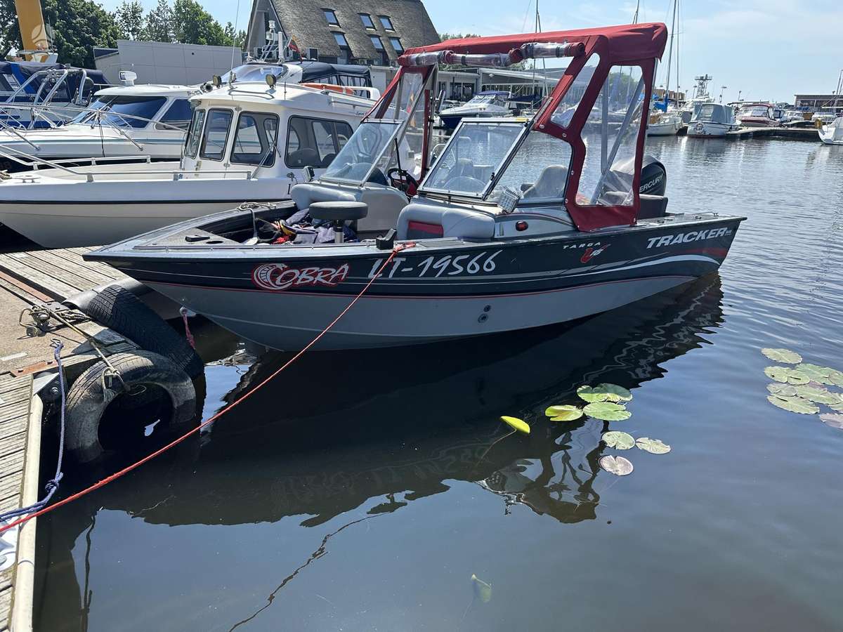 TRACKER TARGA V18 WT, jachtos / kateriai