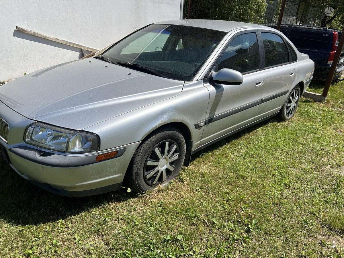 Volvo S80 for parts