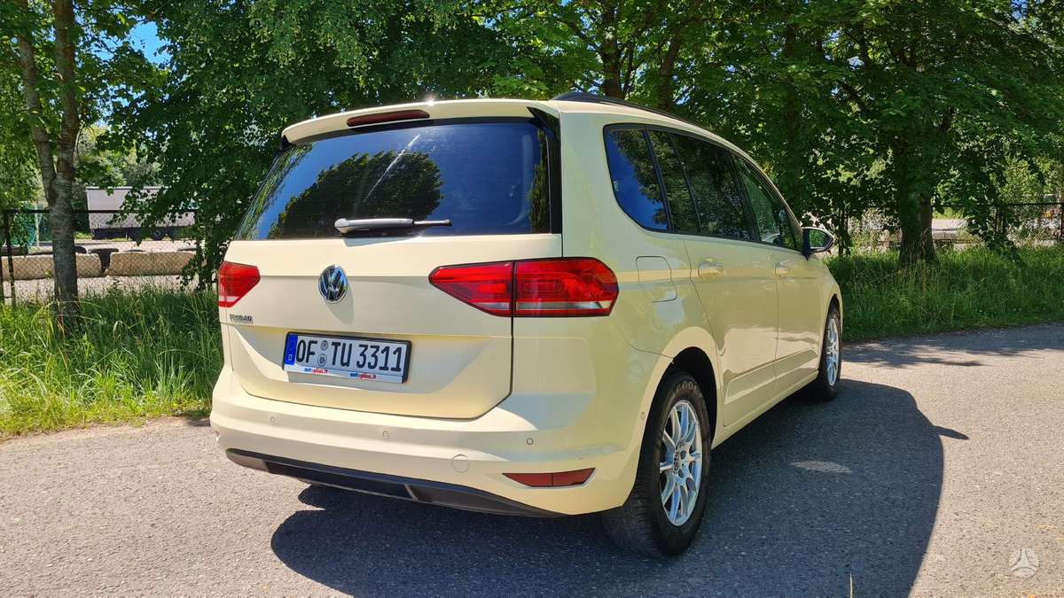 Volkswagen Touran - 6
