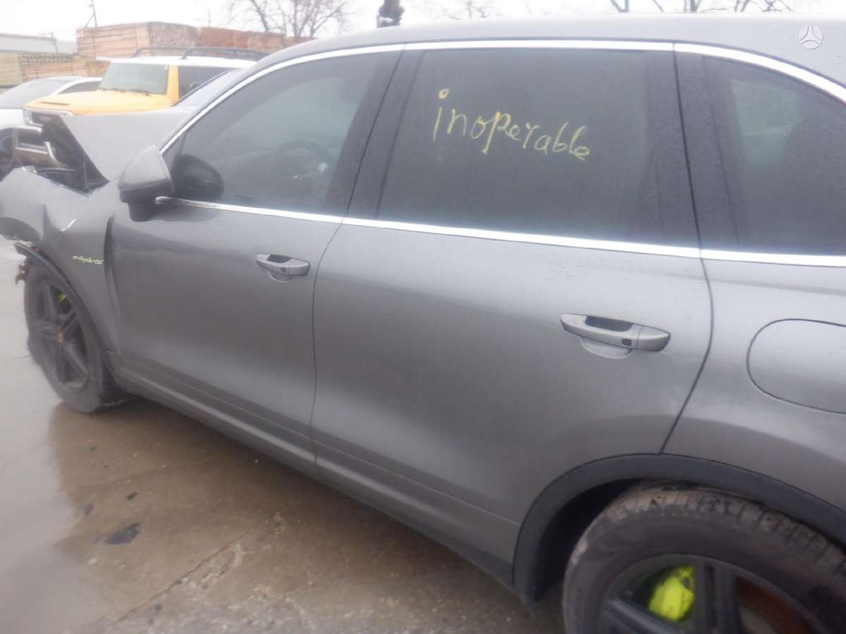 Porsche Cayenne rezerves daļās