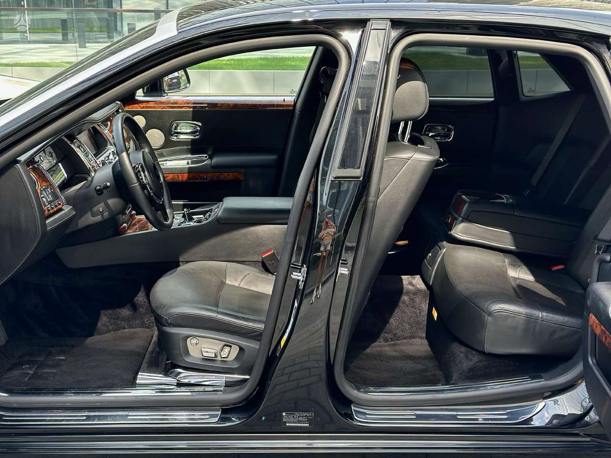 Rolls-Royce Ghost, 6.6 l., limuzīns