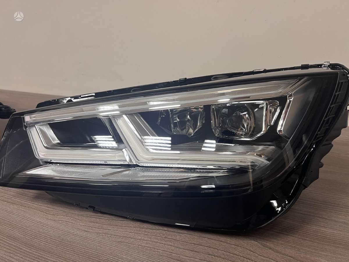 Audi Q5 gaismas