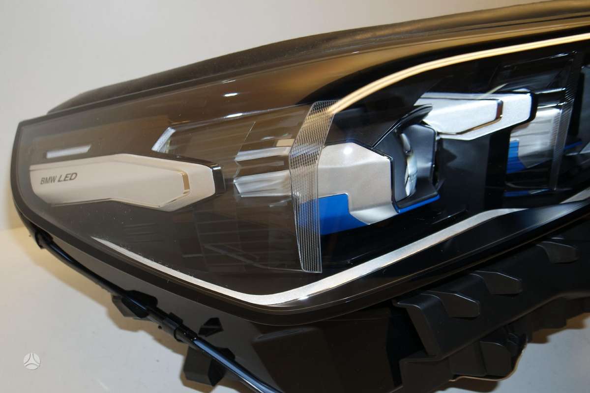 BMW 5 serija фары