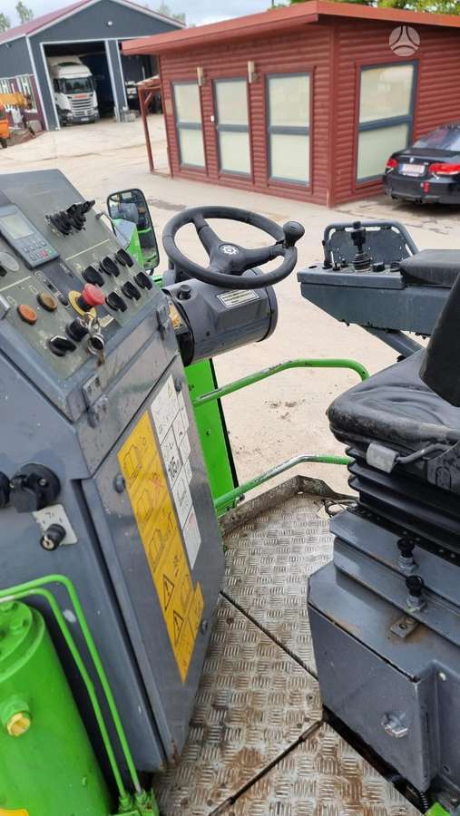 Wirtgen W50 DC, paving machinery