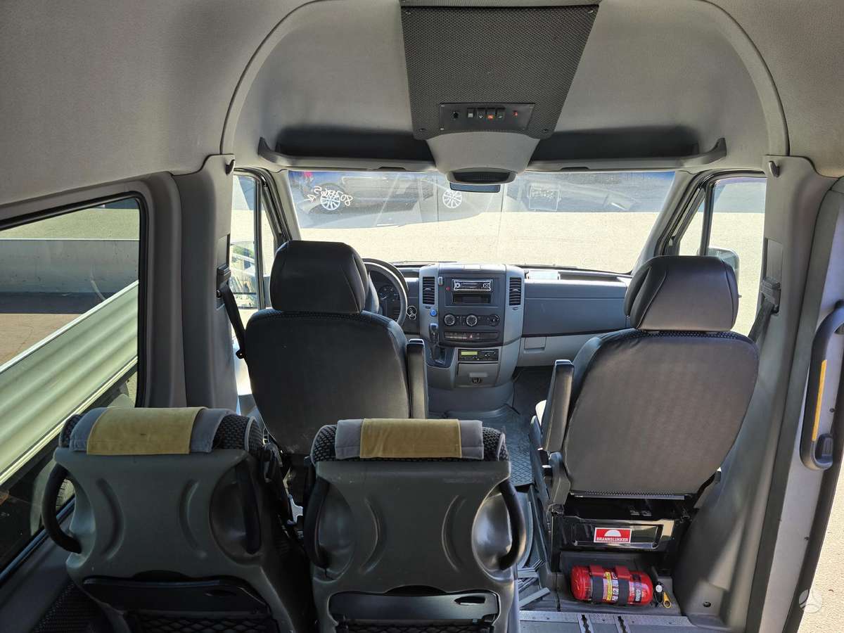 Mercedes-Benz Sprinter 518, passenger vans