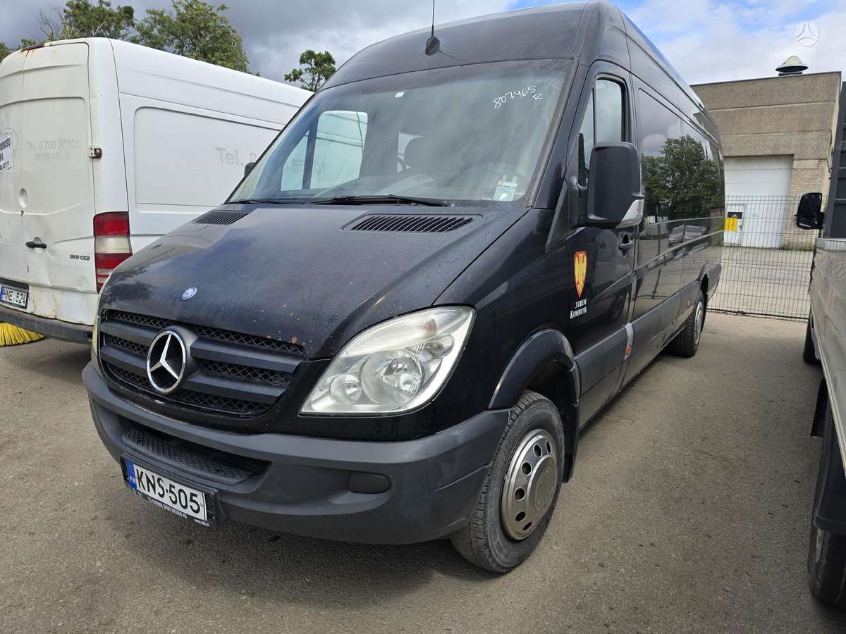 Mercedes-Benz Sprinter 518, passenger vans