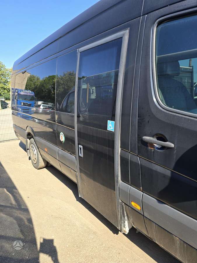 Mercedes-Benz Sprinter 518, passenger vans