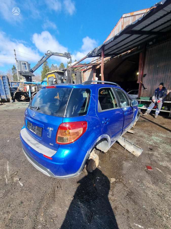 Suzuki SX4