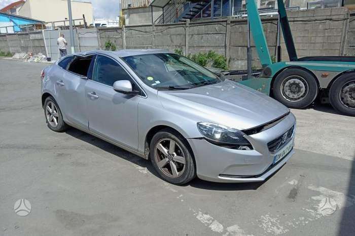 Volvo V40 по частям. Rida 100000