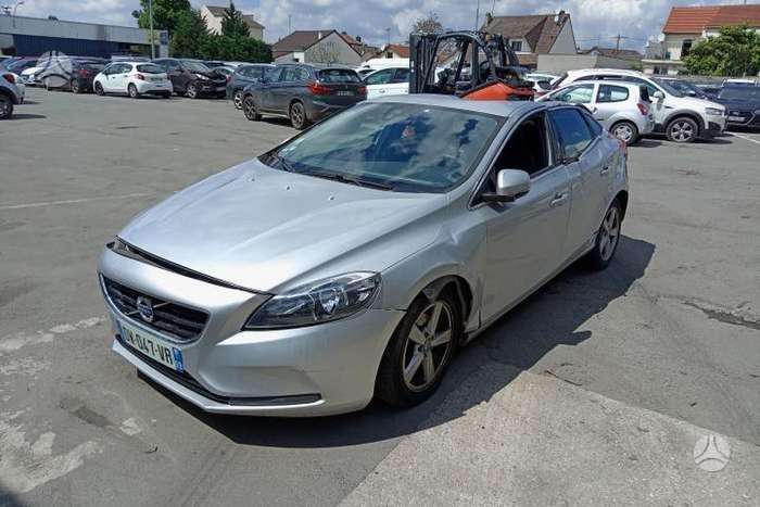 Volvo V40 по частям. Rida 100000