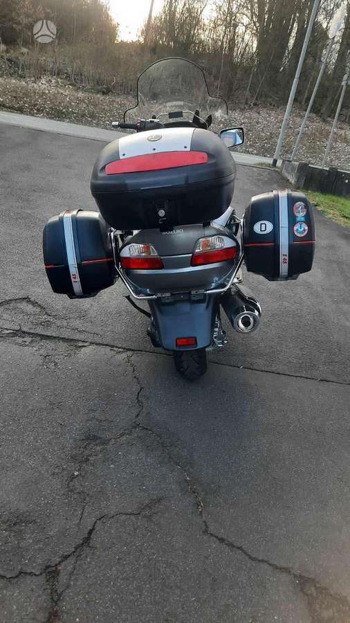 Suzuki Burgman 650cc, scooters / mopeds