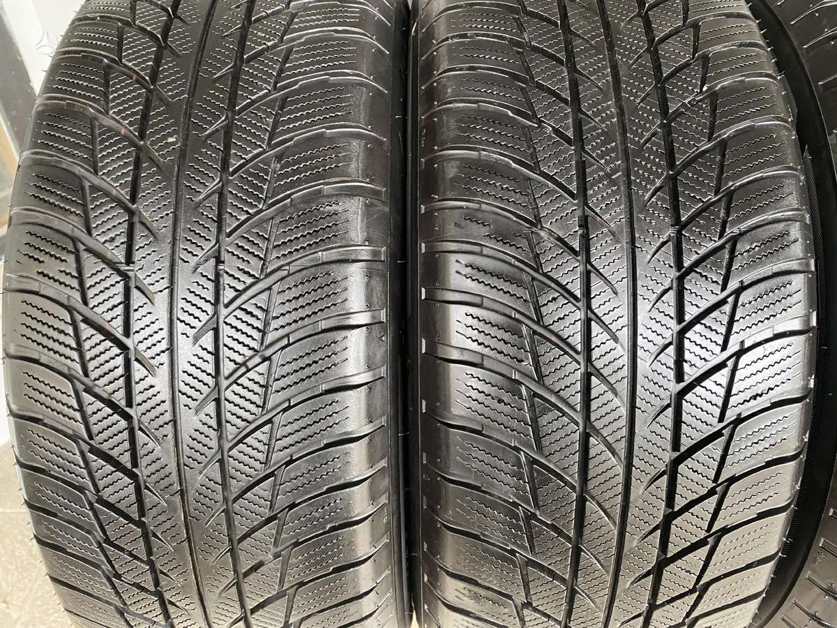 Bridgestone Blizzak lm001, winter 225/55 R17