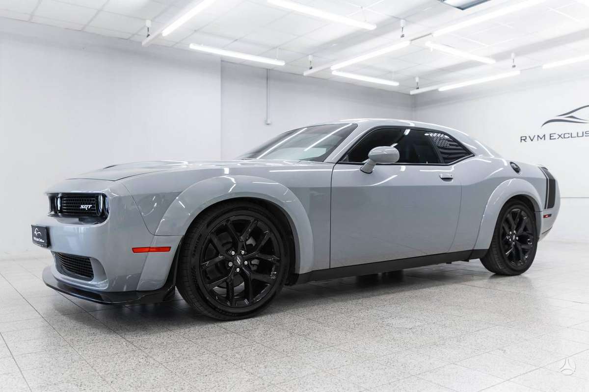 Dodge Challenger apdailos detalės